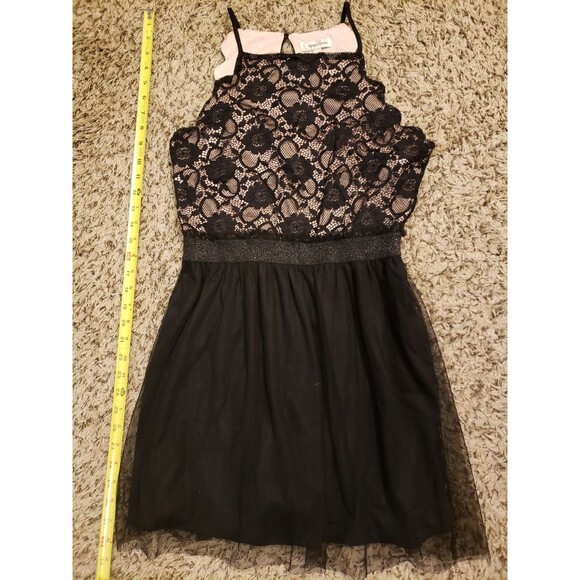SPEECHLESS DRESS JUNIOR SIZE LARGE BLACK SCALLOPED LACE TULLE FLESH LINING - Picture 2 of 10